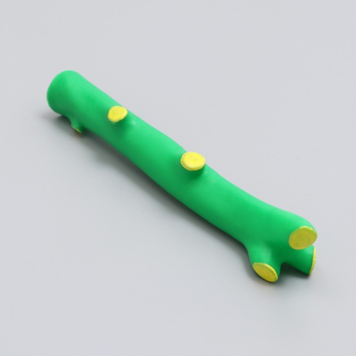 Игрушка для собак пищащая "Ветка" 21,5 см, зелёная