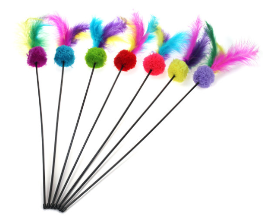 Удочка-дразнилка для кошек Чистый Котик Шарик с перьями пушистый, 46 см.